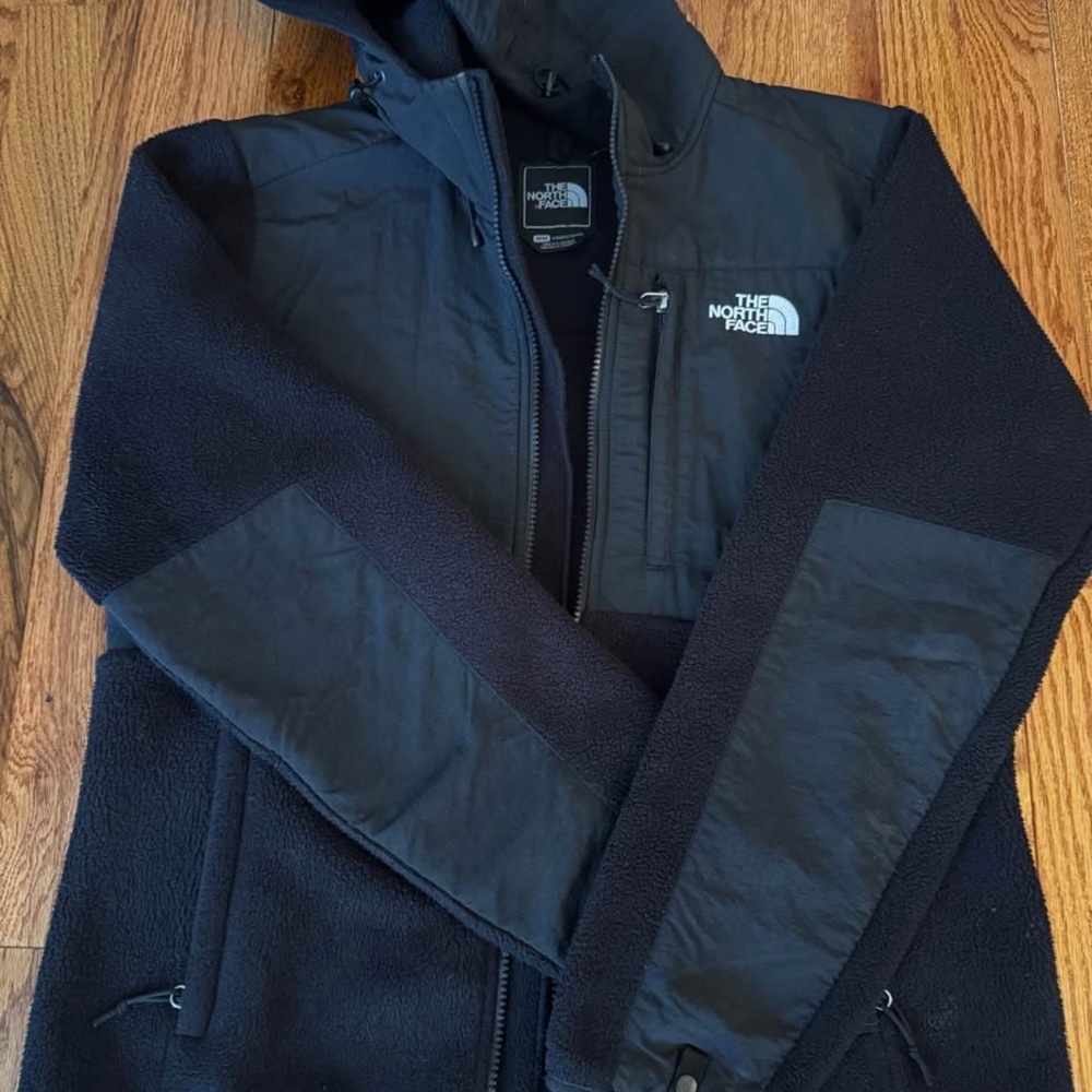 The North Face women’s  Dark Performance Jacket